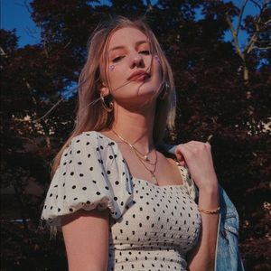 Meet your Posher, Lilie